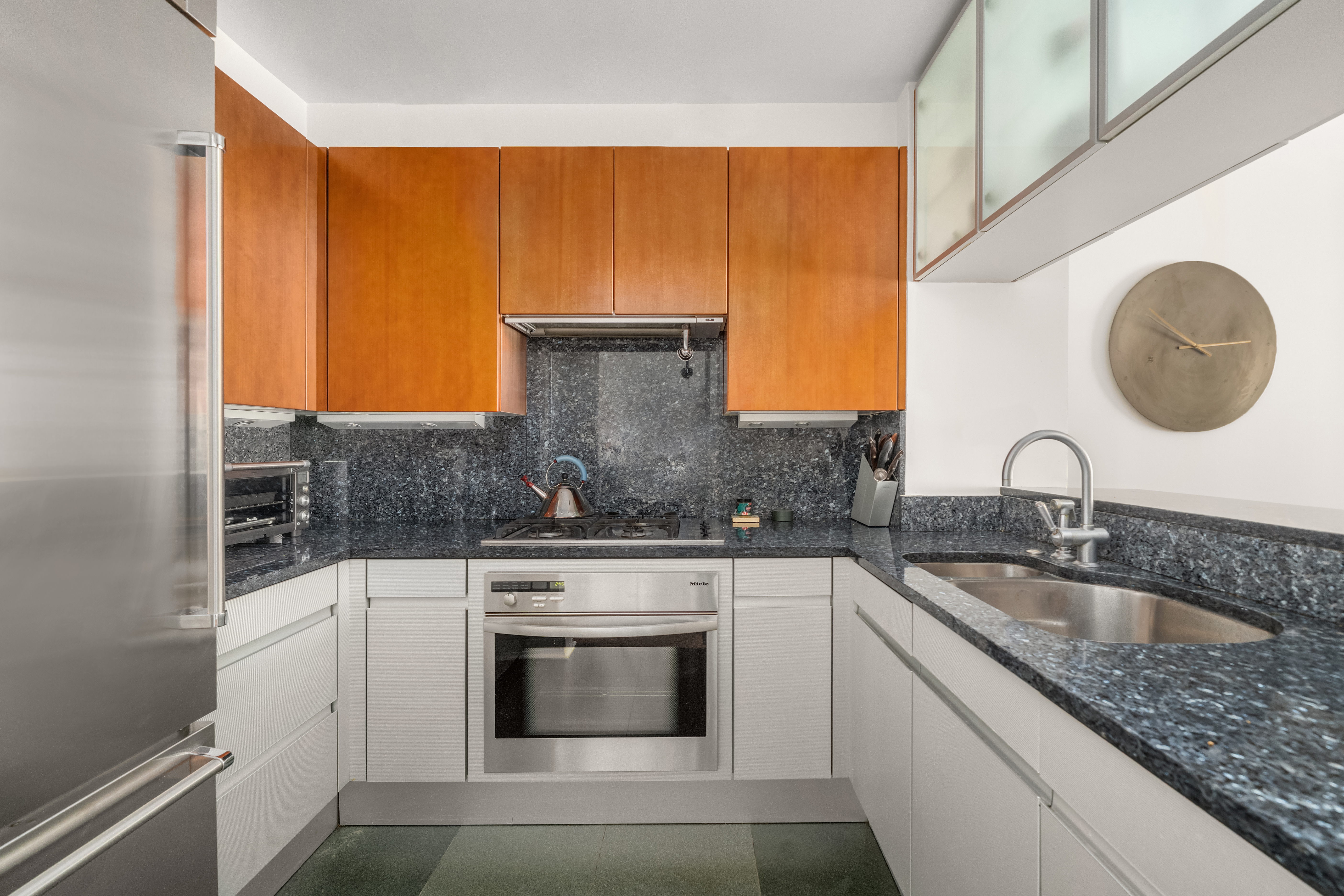 300 East 55th Street, Unit 4D Manhattan, NY 10022 - Photo 4 of 11 Gallery Image 4