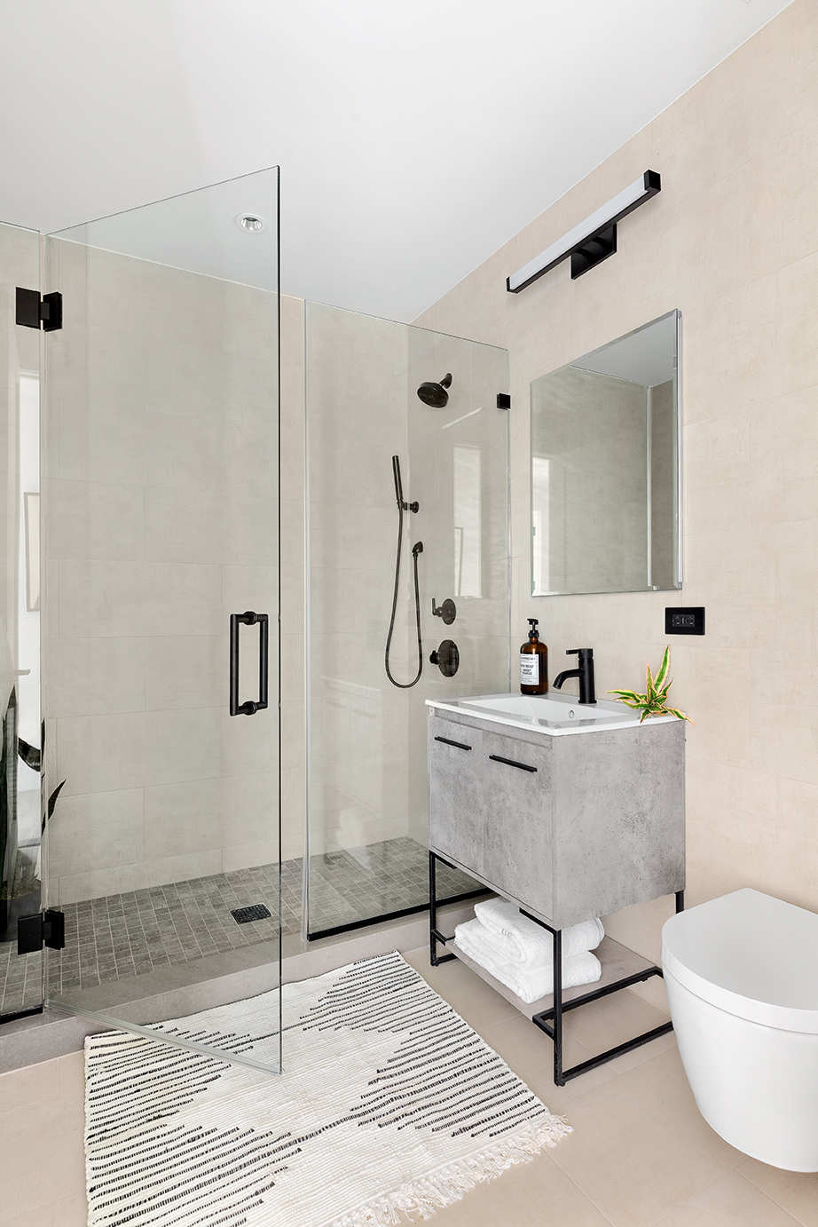 11-16 Main Avenue, Unit 3A Queens, NY 11102 - Photo 7 of 13