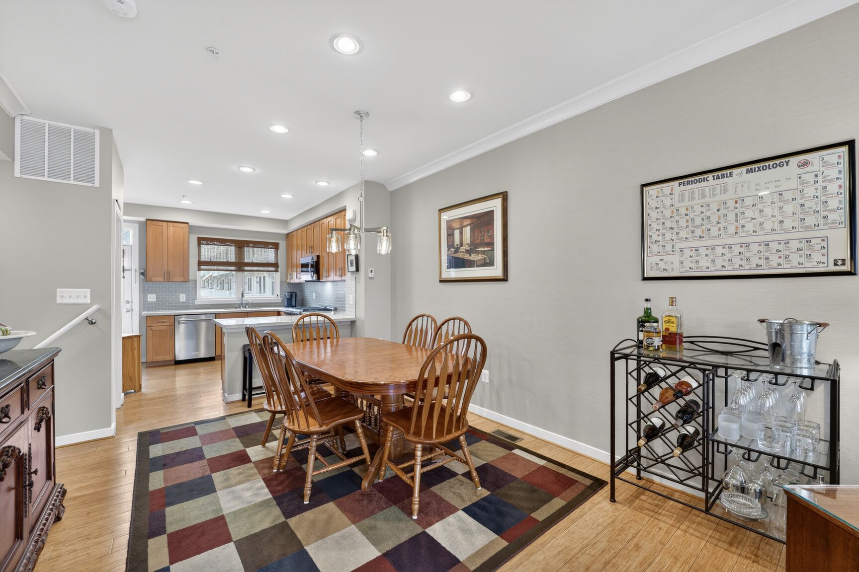 814 3rd Street Southeast Washington, DC 20003 - Photo 9 of 47