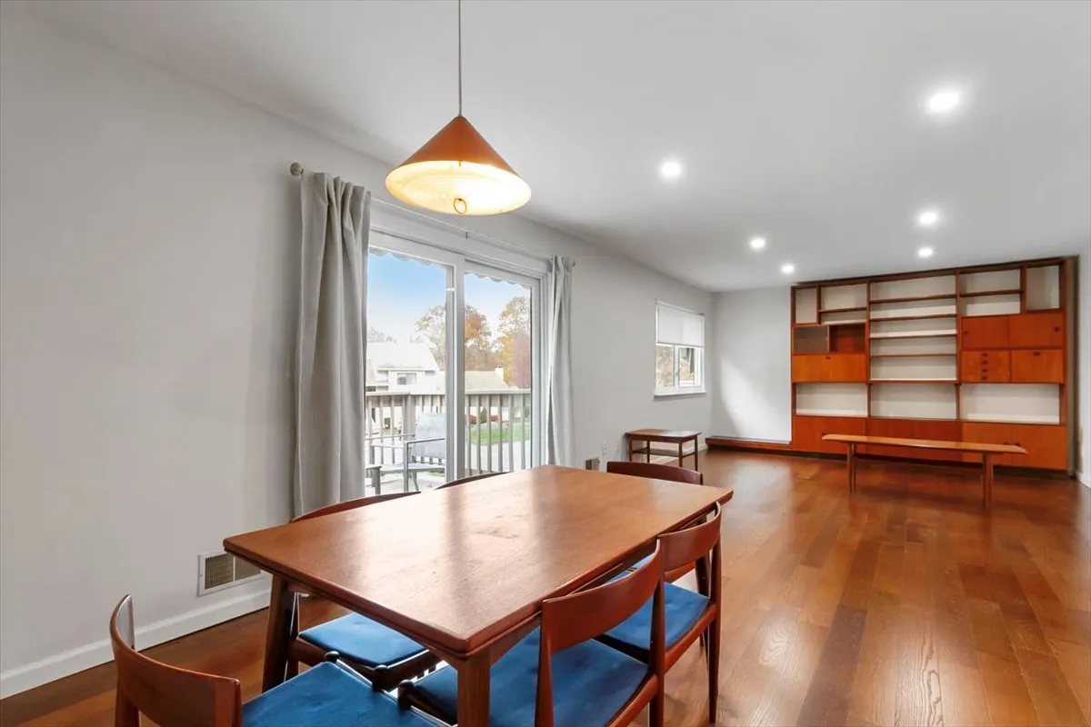 $499,900 | 99 Molly Pitcher Lane, Unit B, Yorktown Heights, NY 10598