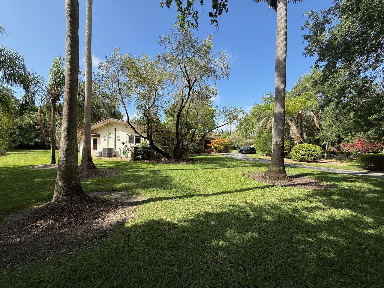 7555 Southwest 79th Avenue Miami, FL 33143 - Photo 8 of 8 a view of a park