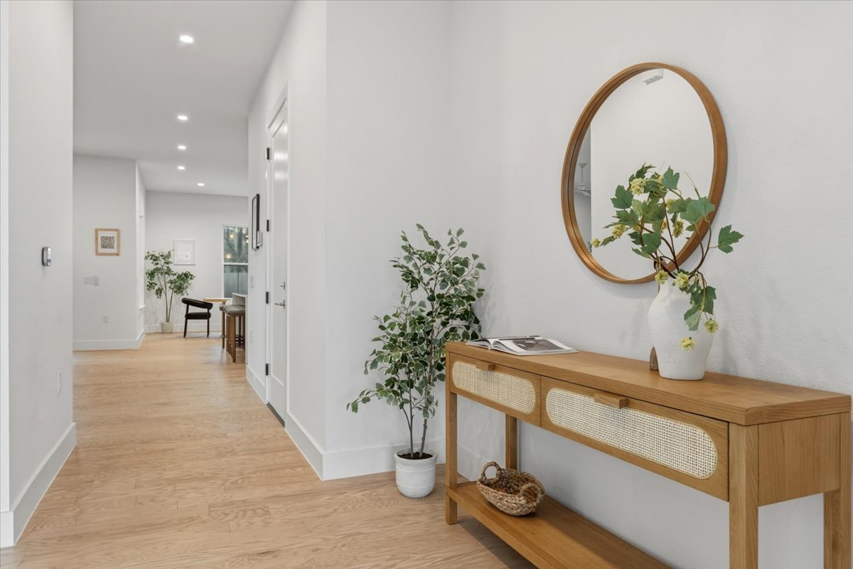 4527 Clawson Road Austin, TX 78745 - Photo 6 of 29