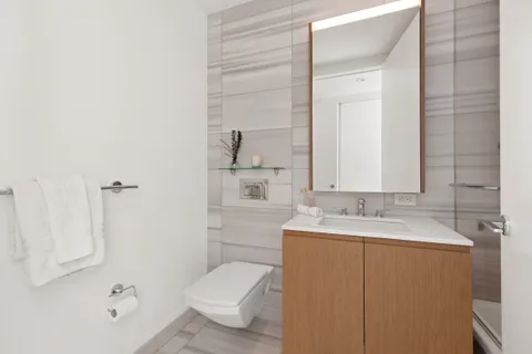 $6,695,000 | 50 West Street, Unit 37C | Financial District