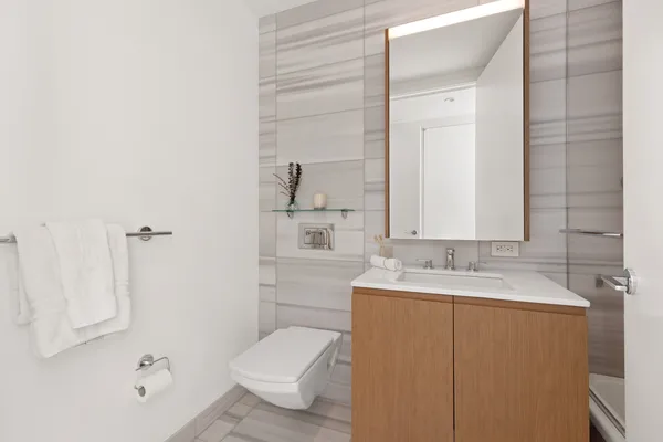 $6,695,000 | 50 West Street, Unit 37C | Financial District