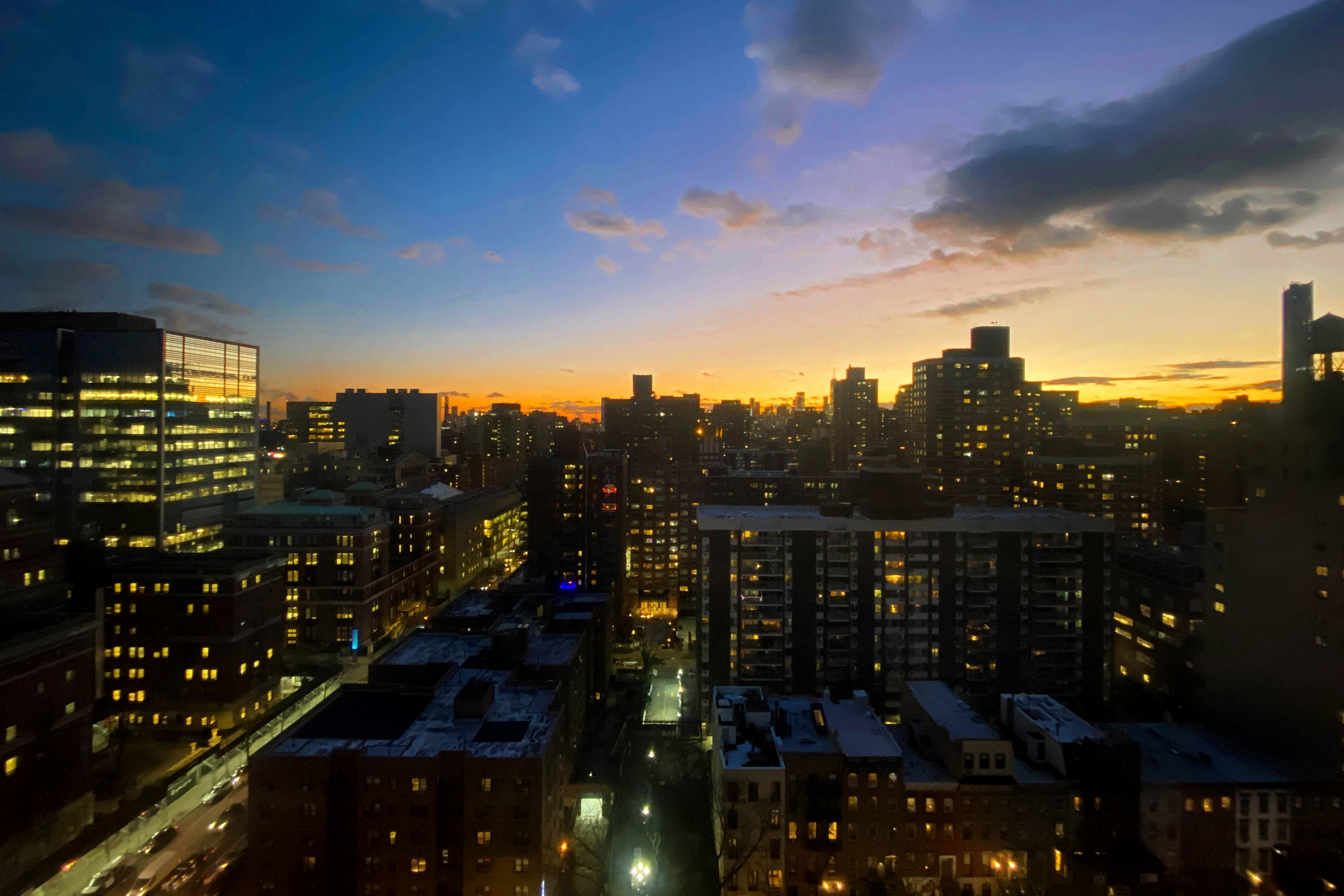 343 East 30th Street, Unit 21G Manhattan, NY 10016 - Photo 4 of 15 a view of a city