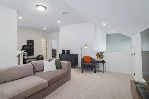 $475,000 | 12714 Bloomington Drive, Austin, TX 78652