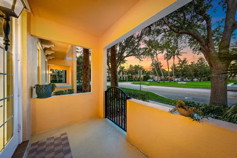 $700,000 | Jeaga Drive, Jupiter, FL 33458