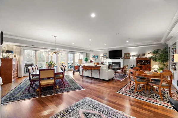 $995,000 | 1702 North Park Drive, Unit 25, Wilmington, DE 19806