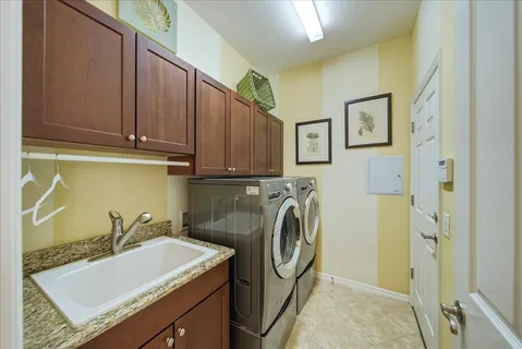 $430,000 | 4109 66th Terrace East, Sarasota, FL 34243