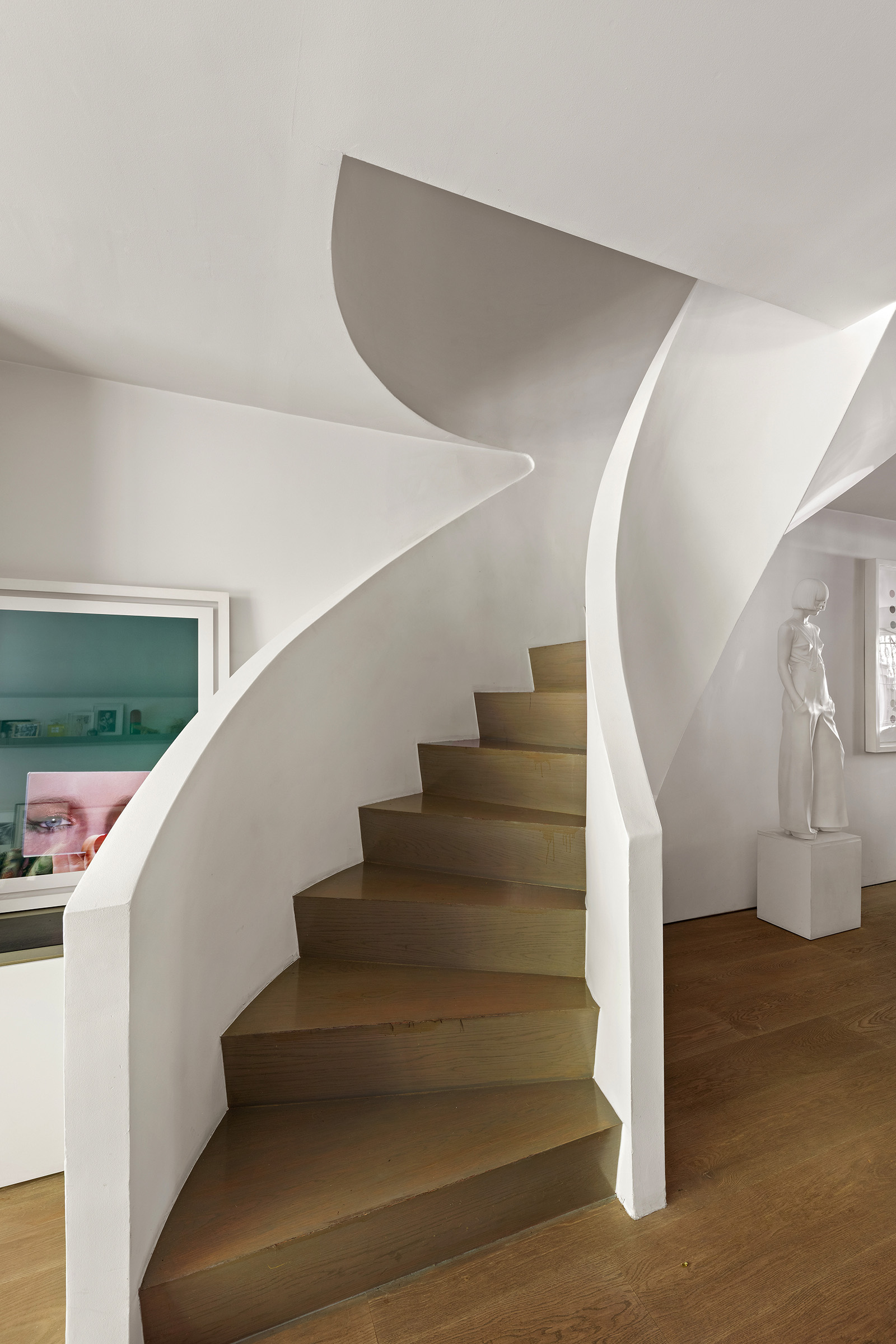 456 West 25th Street Manhattan, NY 10001 - Photo 7 of 22 a view of entryway