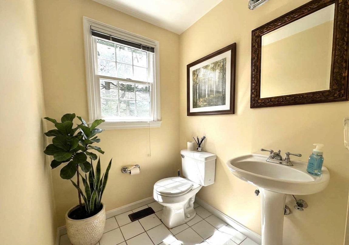 322 Lowell Street Lexington, MA 02420 - Photo 18 of 44