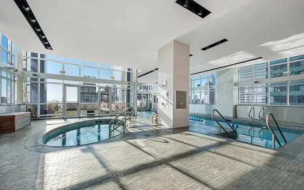 $4,500 | 350 West 42nd Street, Unit 12C | Hell's Kitchen