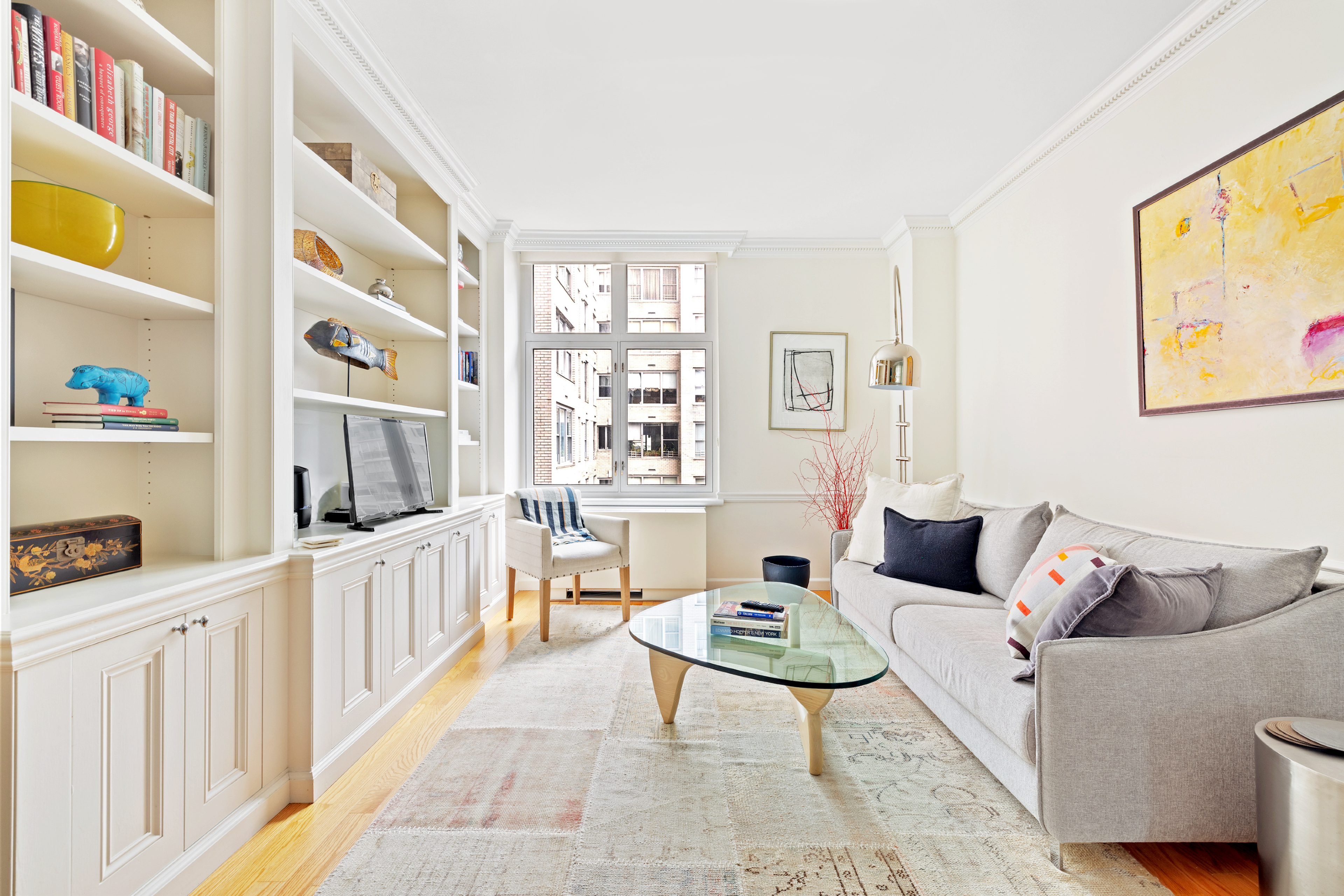 188 East 70th Street, Unit 8E Manhattan, NY 10021 - Photo 1 of 10