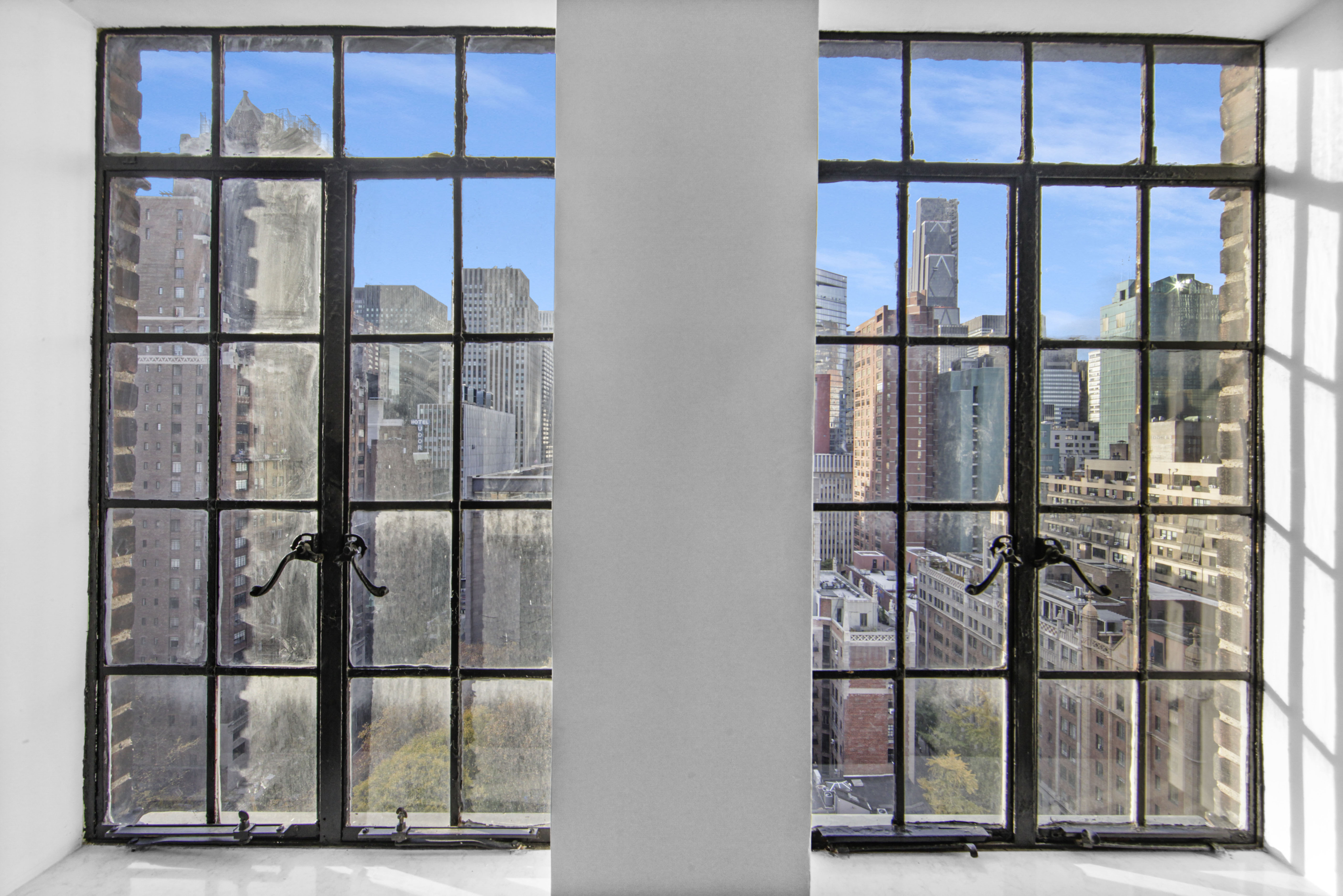 45 Tudor City Place, Unit 1710 Manhattan, NY 10017 - Photo 5 of 20