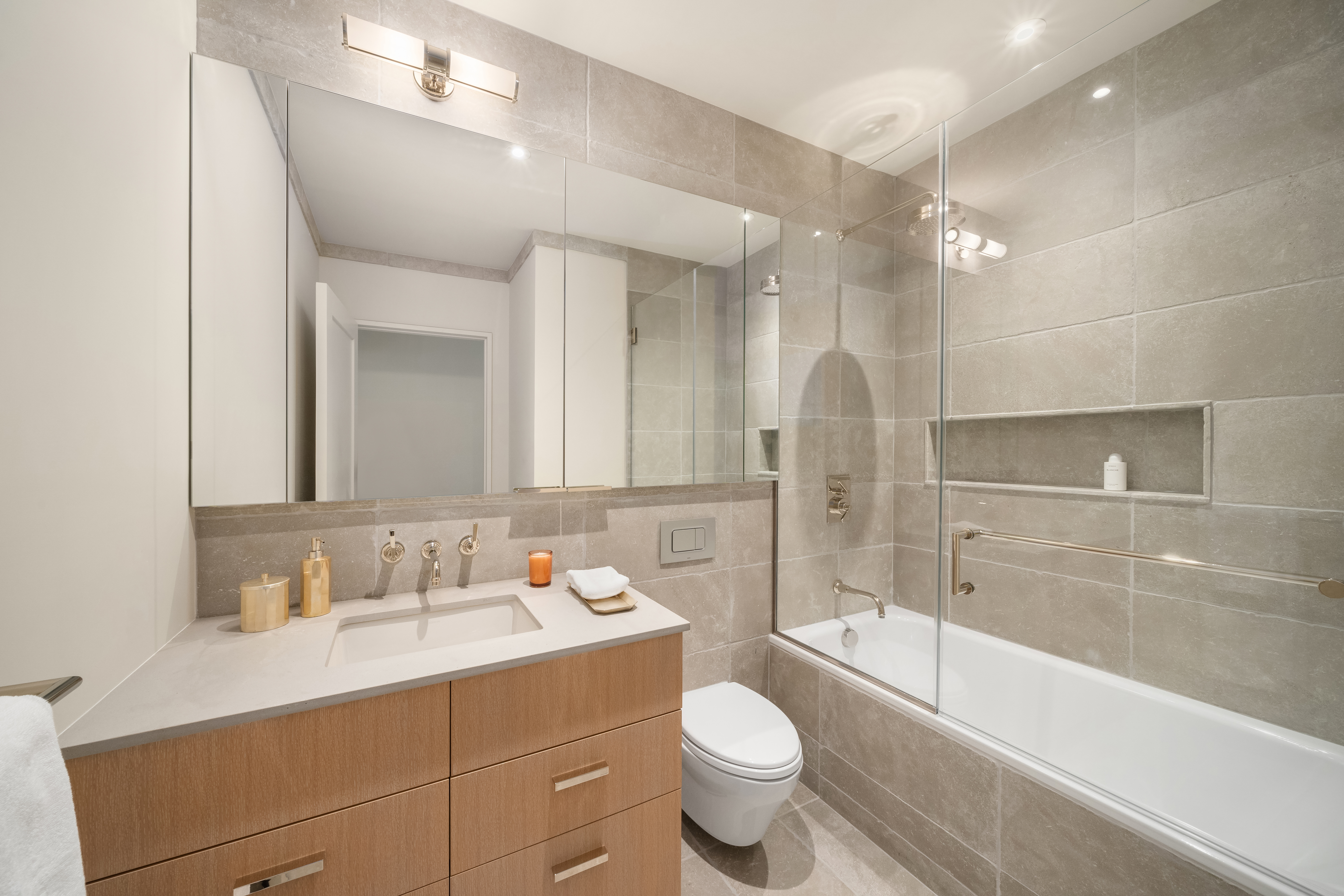 16 Morton Street, Unit 2 Manhattan, NY 10014 - Photo 5 of 9