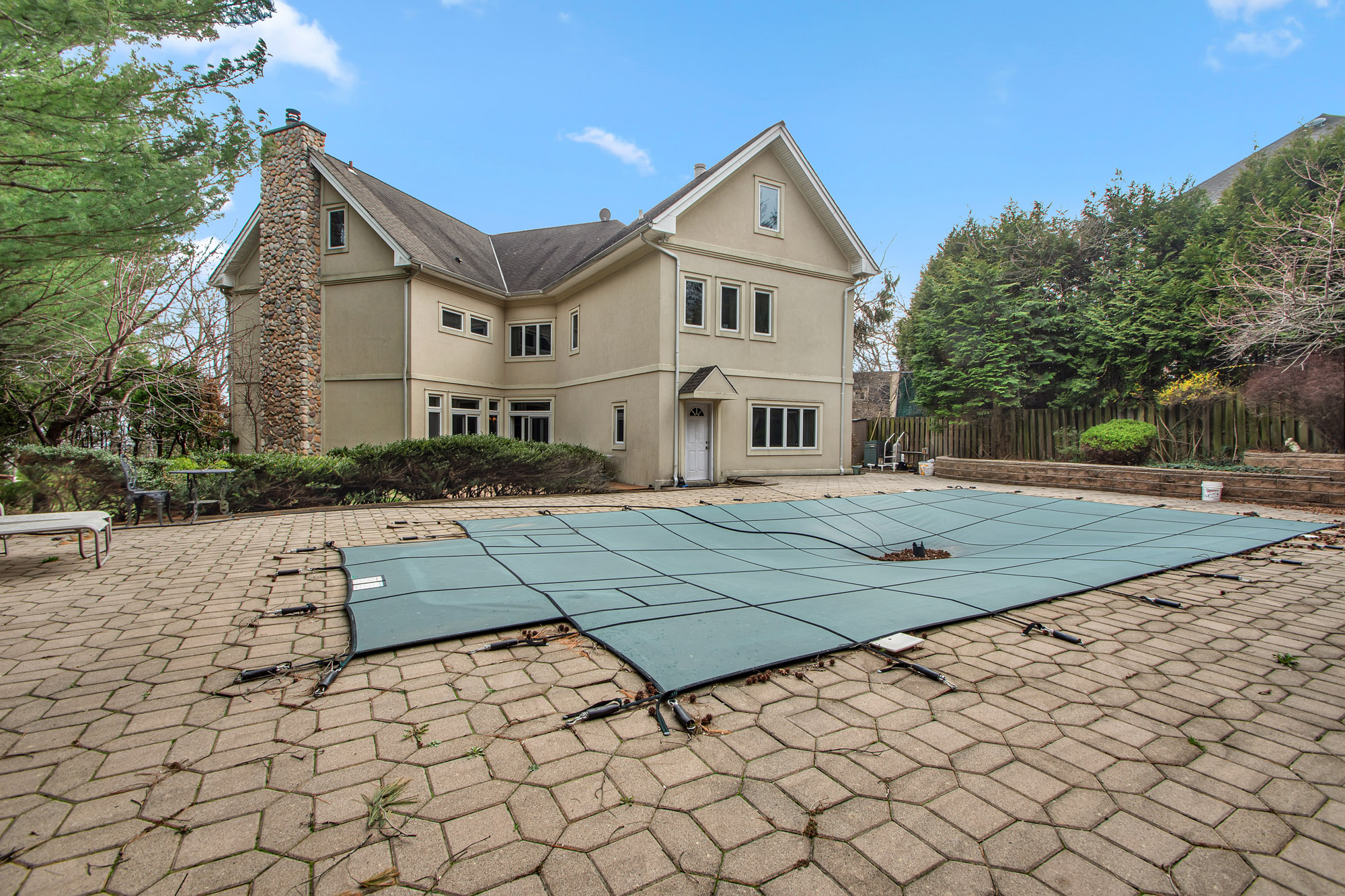68 Circle Road Staten Island, NY 10304 - Photo 33 of 38 a front view of a house with garden