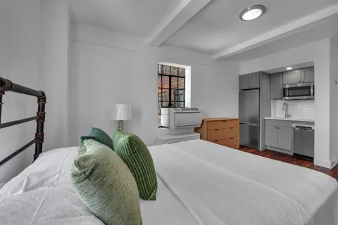 $315,000 | 5 Tudor City Place, Unit 1536 | Murray Hill