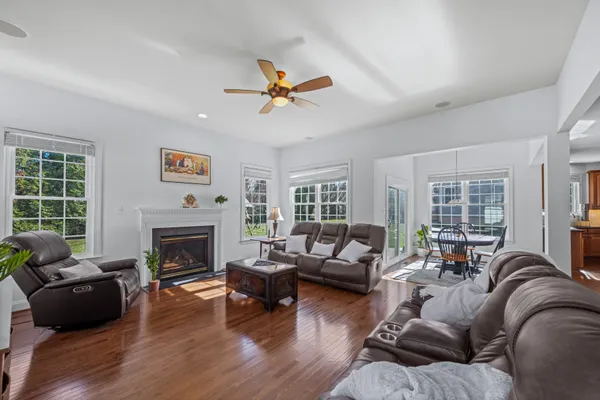 $1,050,000 | 8114 Kylemore Way, Ellicott City, MD 21043