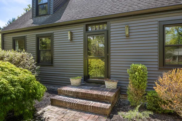 $1,200,000 | 730 North Stanwick Road, Moorestown, NJ 08057