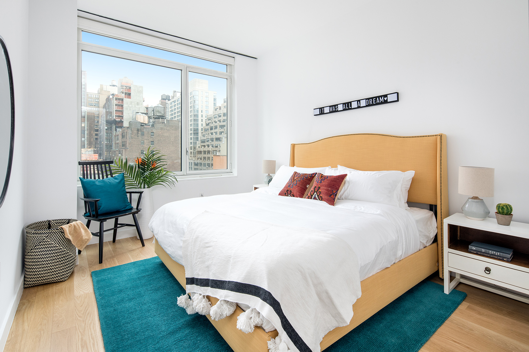 515 9th Avenue, Unit Undisclosed Manhattan, NY 10018 - Photo 2 of 11