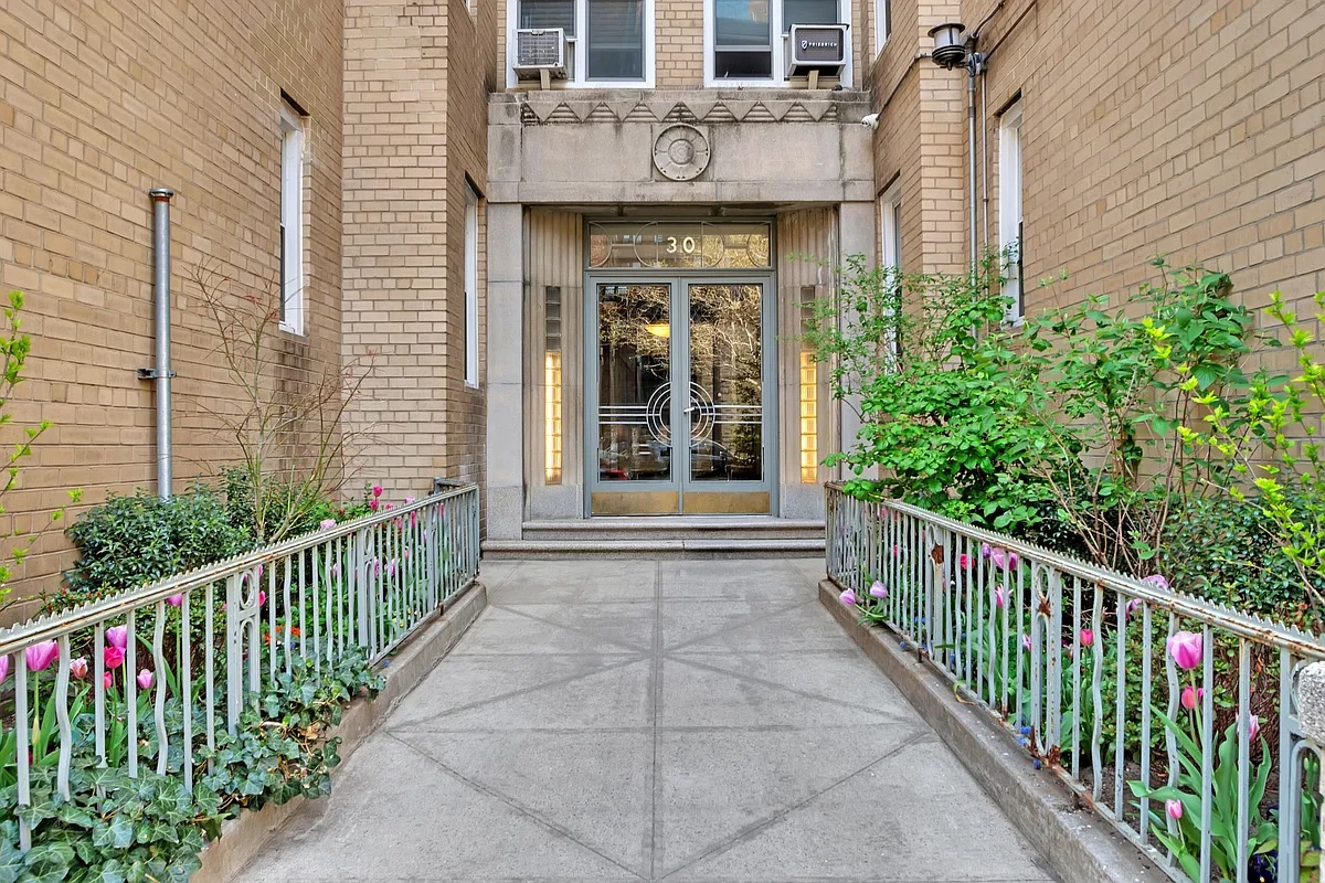 30 Bogardus Place, Unit 2C Manhattan, NY 10040 - Photo 14 of 20 Gallery Image 14