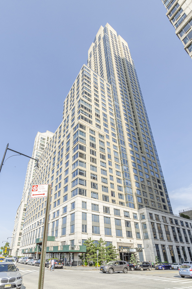 220 Riverside Boulevard, Unit 39B Manhattan, NY 10069 - Photo 15 of 16 front view of a building