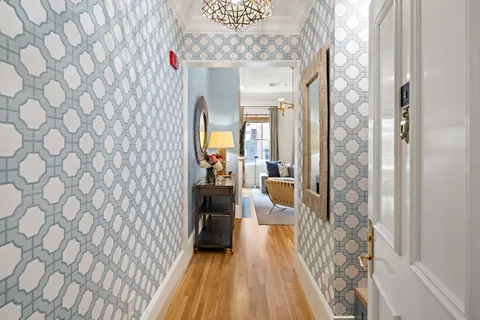 a en suite bathroom with a sink and a mirror