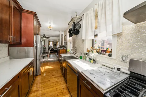 $775,000 | 47-20 42nd Street, Unit 1H | Sunnyside