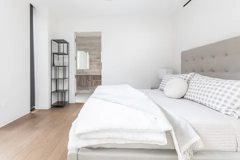 $2,995,000 | 10 Farnsworth Street, Unit 3A, Boston, MA 02210