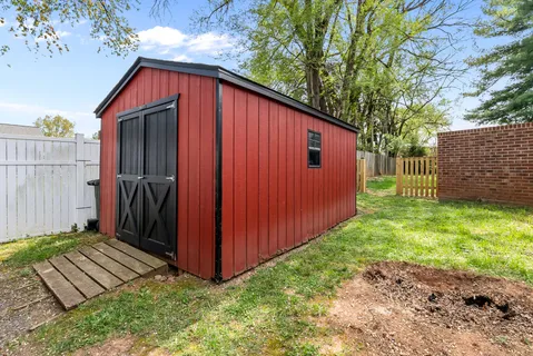$799,000 | 314 Belmont Place Southwest, Leesburg, VA 20175