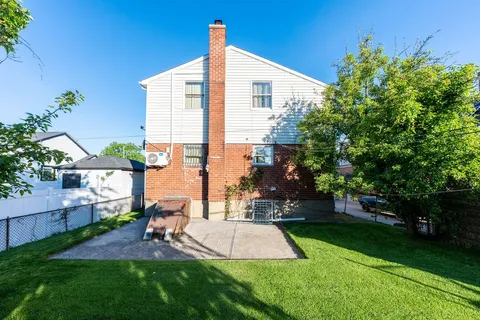 $990,000 | 128-47 233rd Street | Laurelton