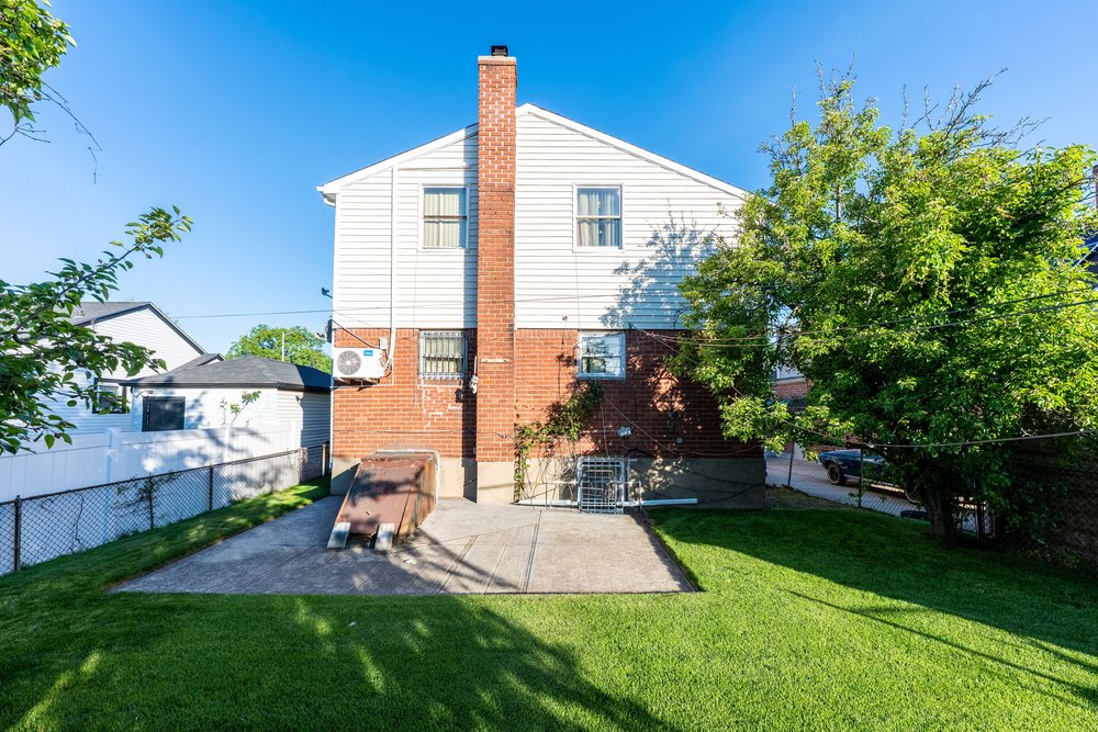 128-47 233rd Street Queens, NY 11422 - Photo 28 of 30