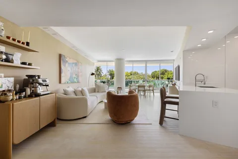 $1,300,000 | 2127 Brickell Avenue, Unit 606, Miami, FL 33129
