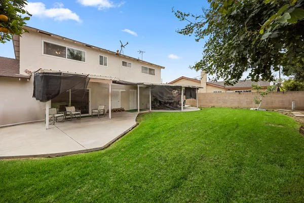 $1,299,000 | 718 Kenoak Drive, Placentia, CA 92870