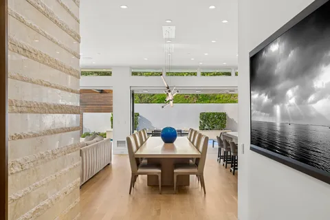 $11,495,000 | 621 Malabar Drive, Corona del Mar, CA 92625