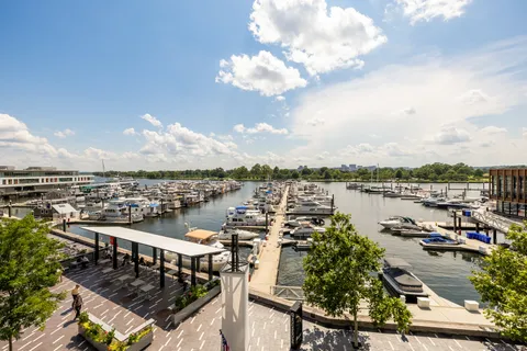 $3,995,000 | 601 Wharf Street Southwest, Unit 301, Washington, DC 20024