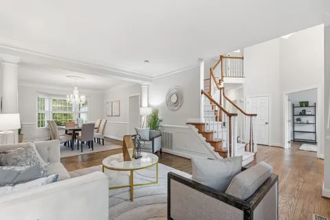 $1,800,000 | 1283 Cobble Pond Way, Vienna, VA 22182