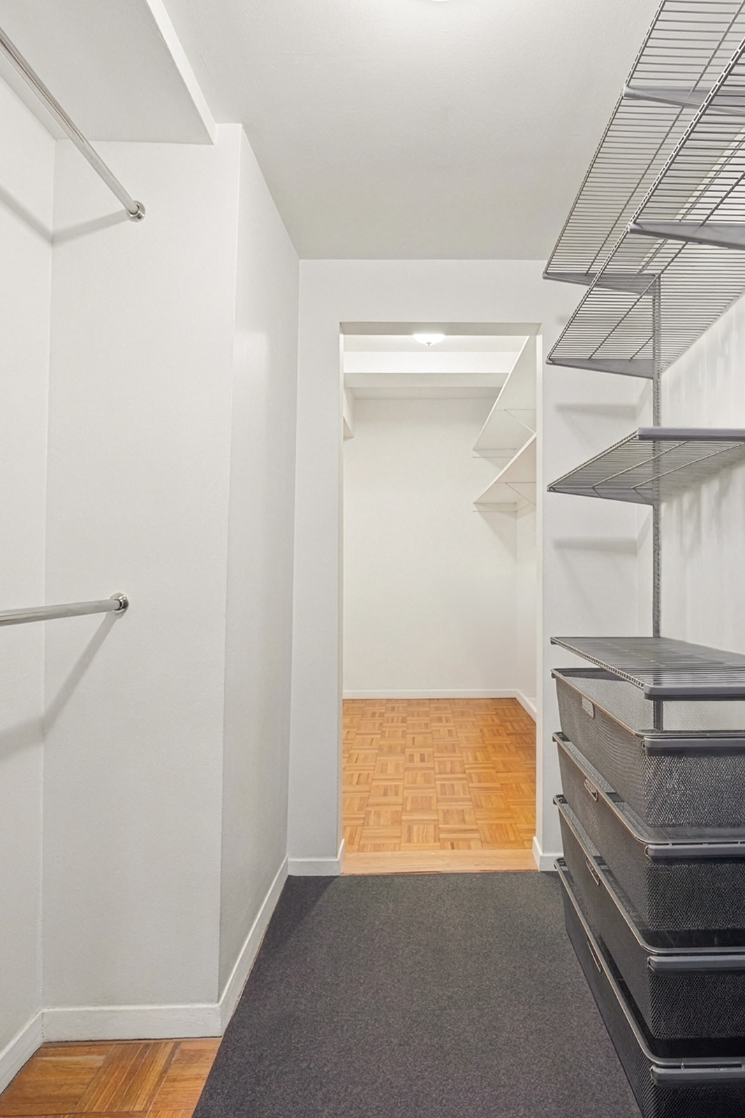 111 Hicks Street, Unit 11B Brooklyn, NY 11201 - Photo 9 of 12 a view of an empty room