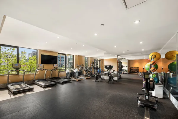 $1,398,000 | 24-22 Jackson Avenue, Unit 311 | Long Island City