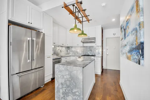 $1,695,000 | 100 Gold Street, Unit PHA | DUMBO