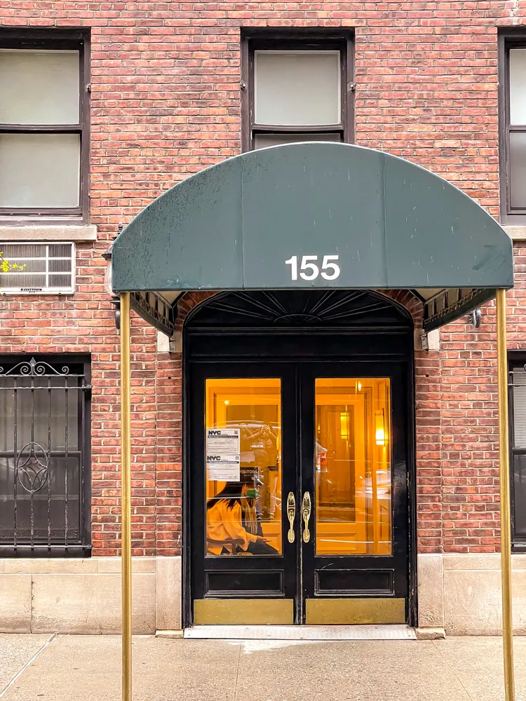 $255,000 | 155 East 49th Street, Unit 10C | Midtown East
