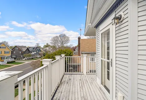 $1,149,000 | 979 South Street, Unit 2, Roslindale, MA 02131
