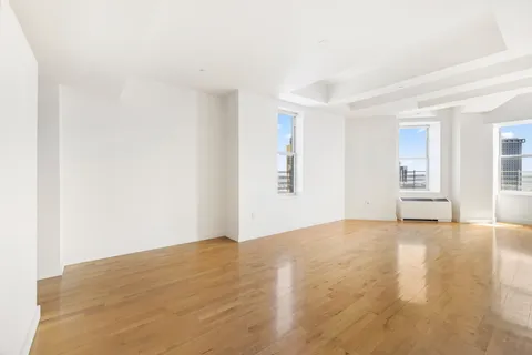 $3,488,000 | 15 Broad Street, Unit 3930 | Financial District