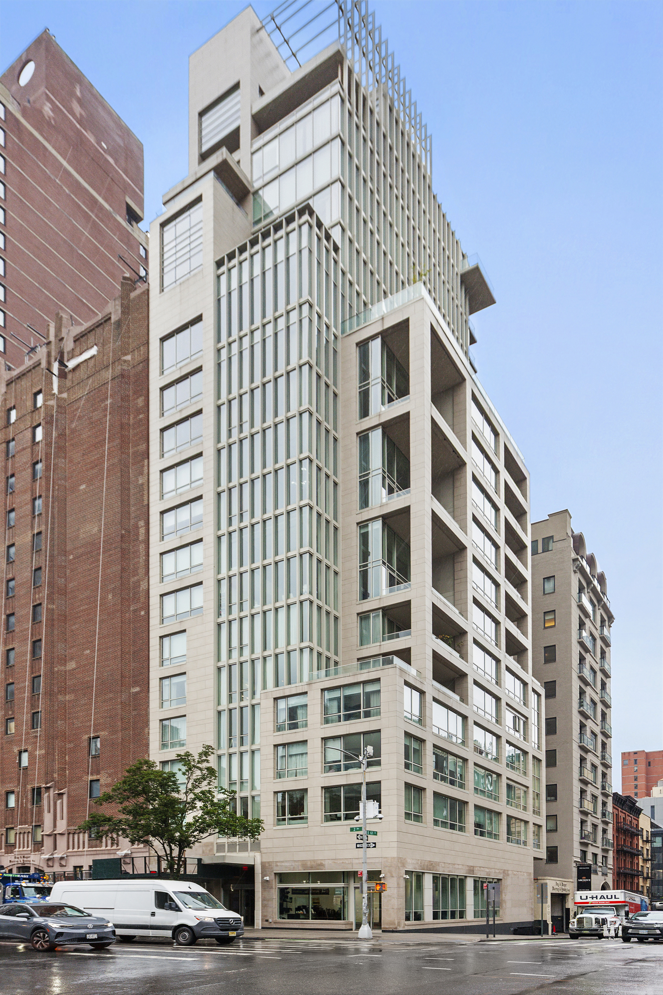 301 East 61st Street, Unit 2C Manhattan, NY 10065 - Photo 13 of 14
