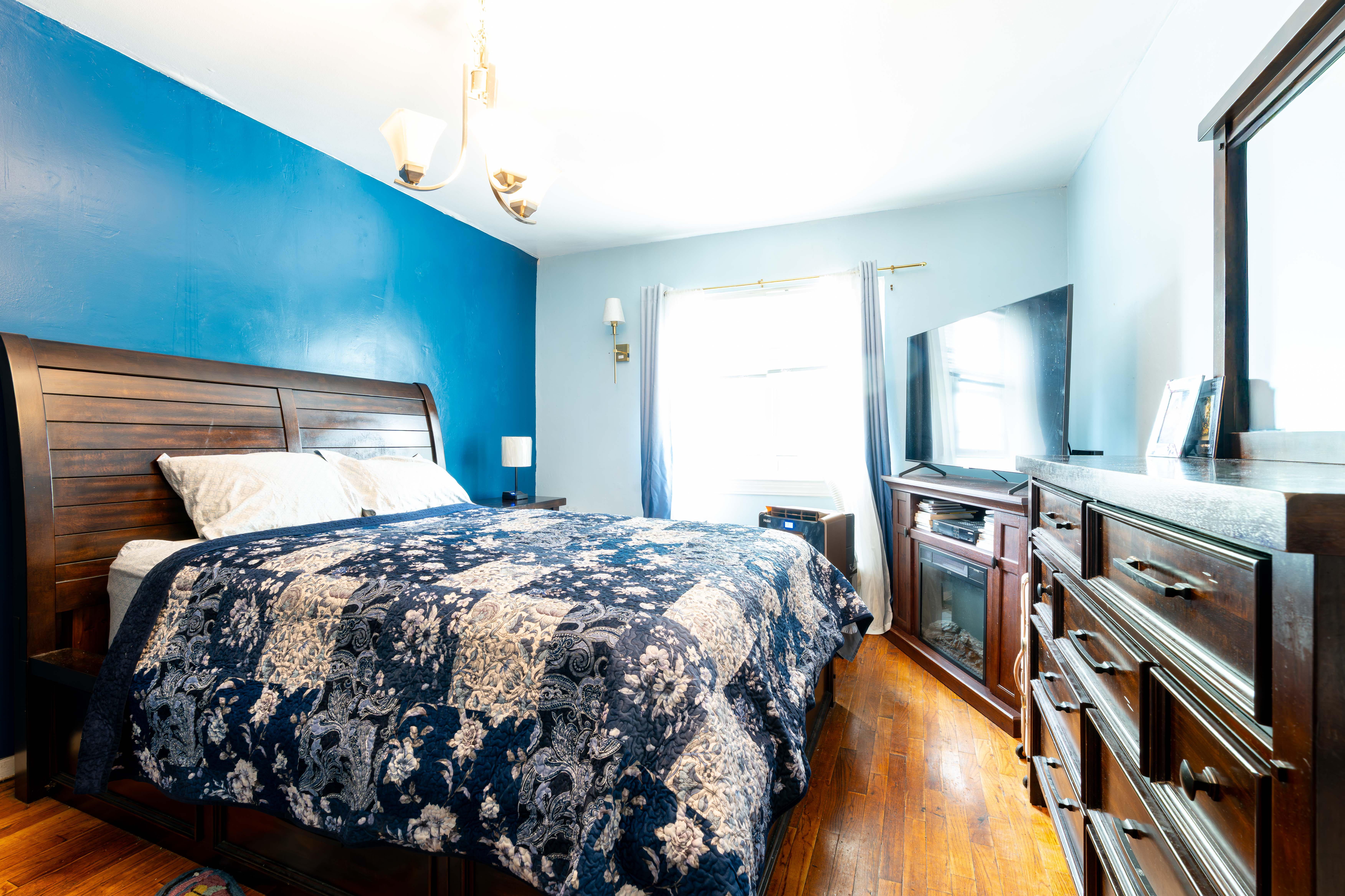 660 Pine Street Brooklyn, NY 11208 - Photo 5 of 10