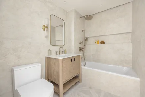 $2,795,000 | 686 Leonard Street, Unit 2 | Greenpoint
