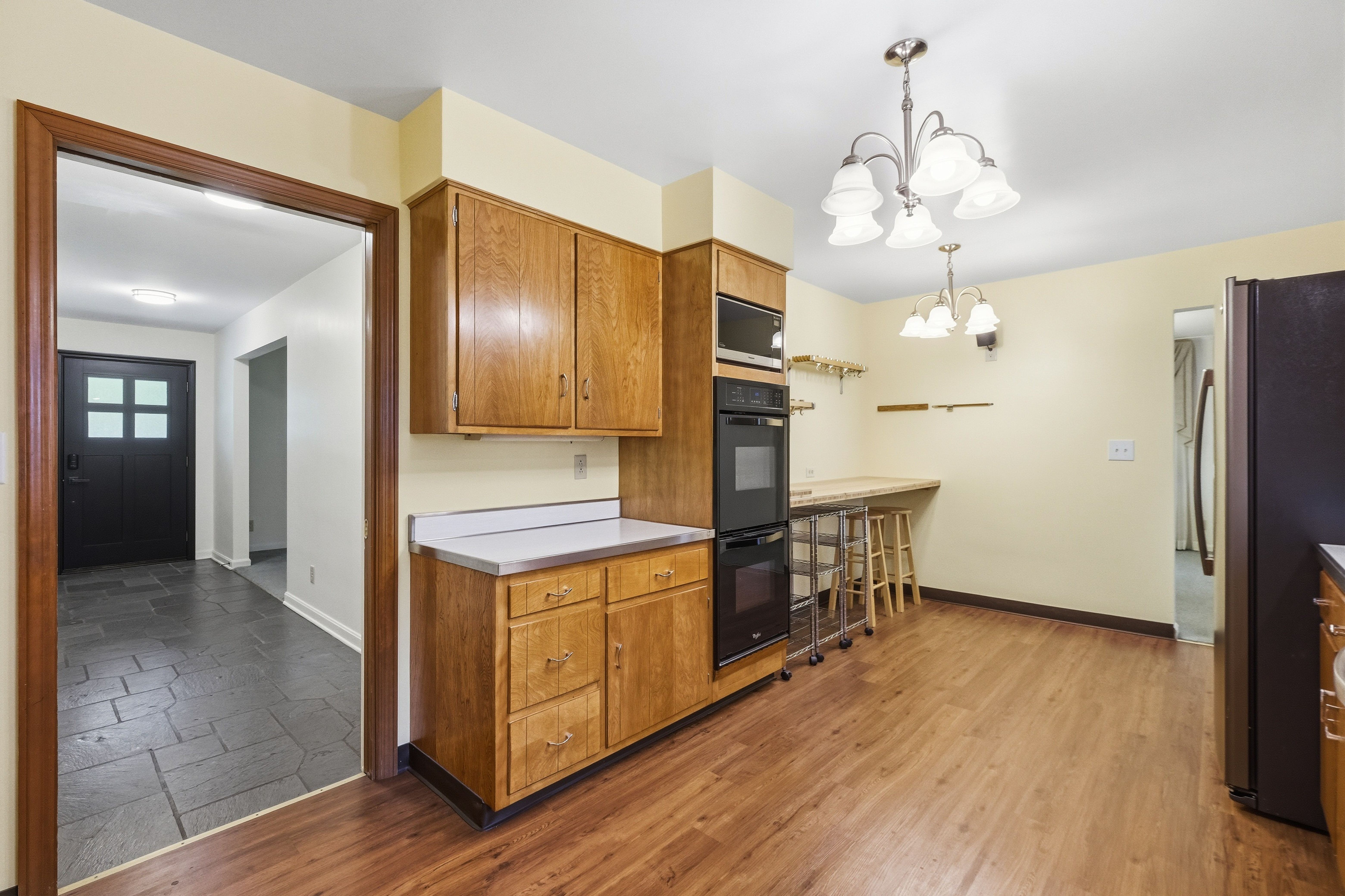 101 Oakwood Road Canonsburg, PA 15317 - Photo 11 of 32