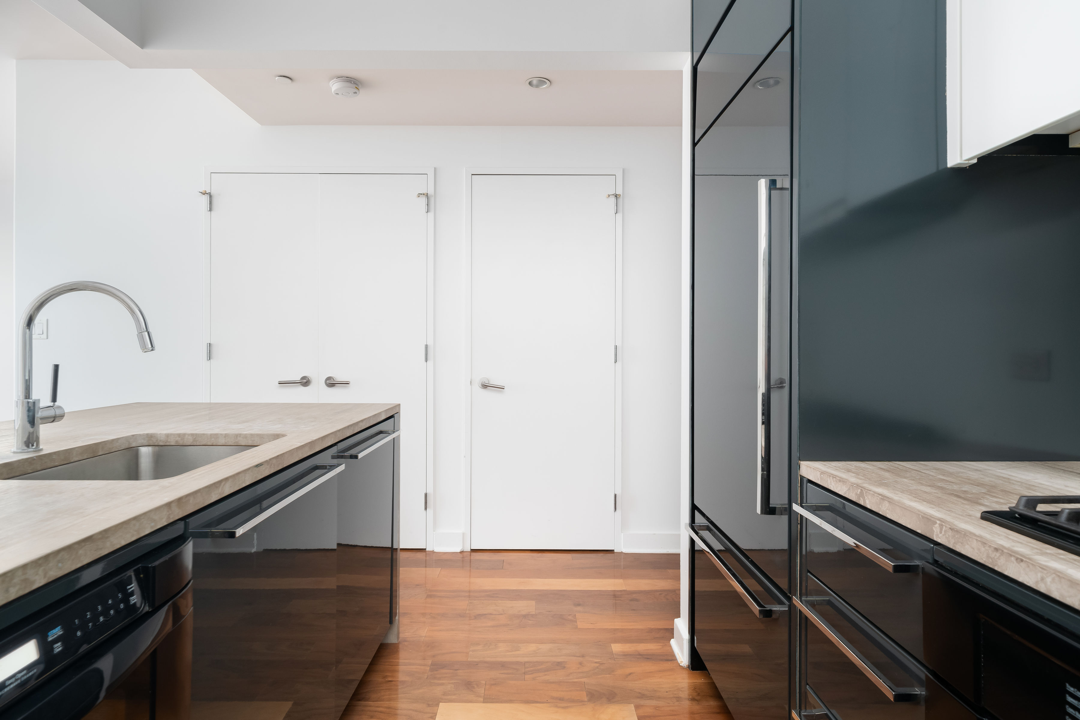 2 Northside Piers, Unit 3T Brooklyn, NY 11249 - Photo 10 of 24 Gallery Image 10
