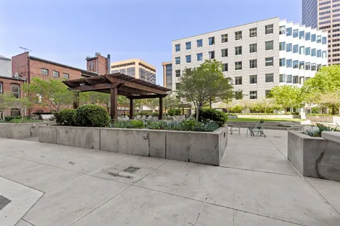 $350,000 | 1625 Larimer Street, Unit 1904, Denver, CO 80202