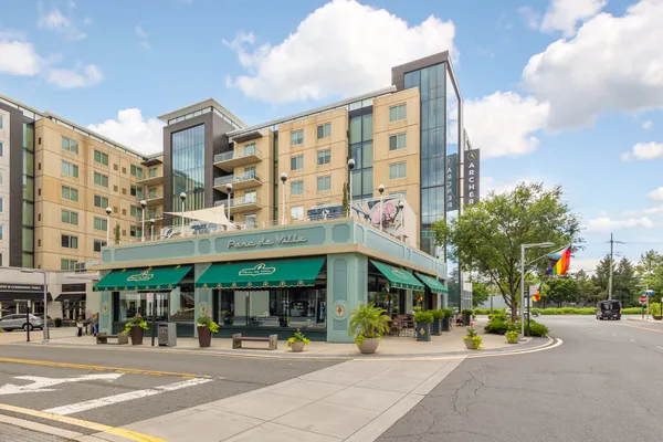 $1,100,000 | 8219 Stonewall Drive, Vienna, VA 22180